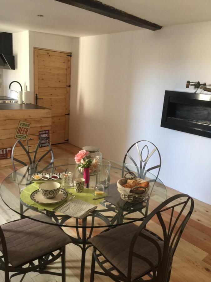 Chambres D'Hotes La Voute Volonne Esterno foto