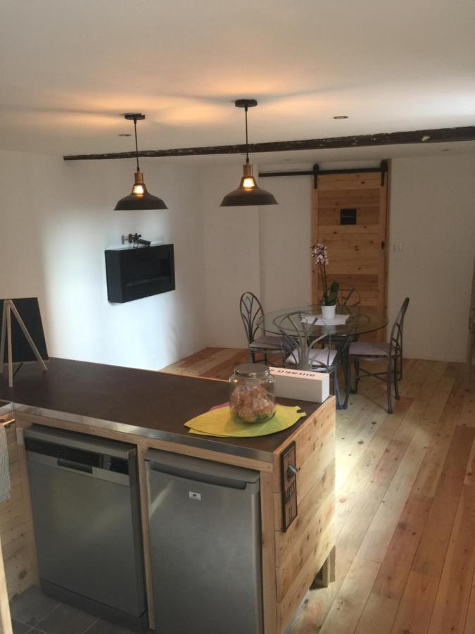 Chambres D'Hotes La Voute Volonne Esterno foto