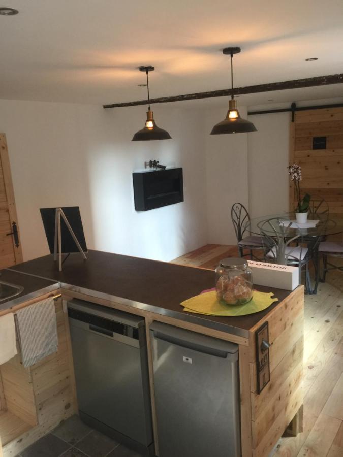 Chambres D'Hotes La Voute Volonne Esterno foto