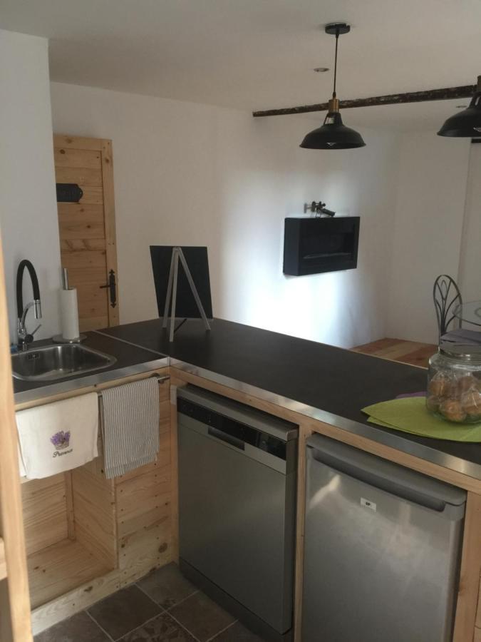 Chambres D'Hotes La Voute Volonne Esterno foto