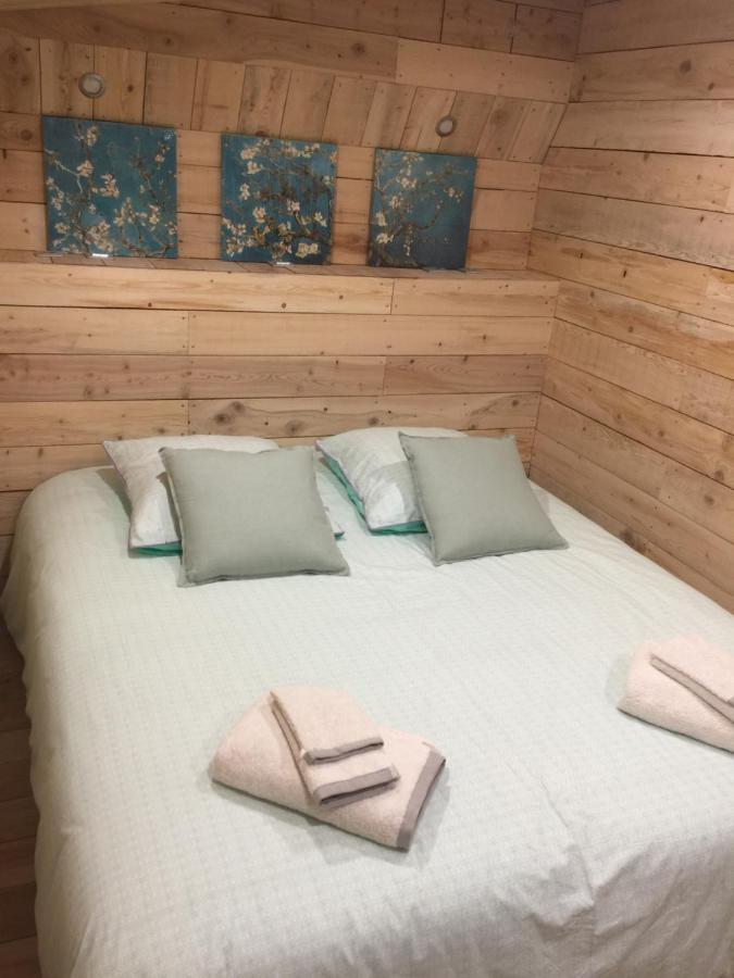 Chambres D'Hotes La Voute Volonne Esterno foto
