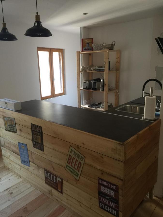 Chambres D'Hotes La Voute Volonne Esterno foto
