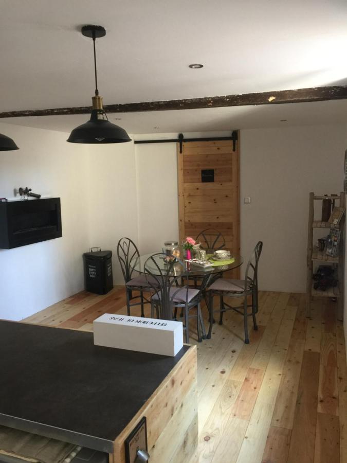 Chambres D'Hotes La Voute Volonne Esterno foto