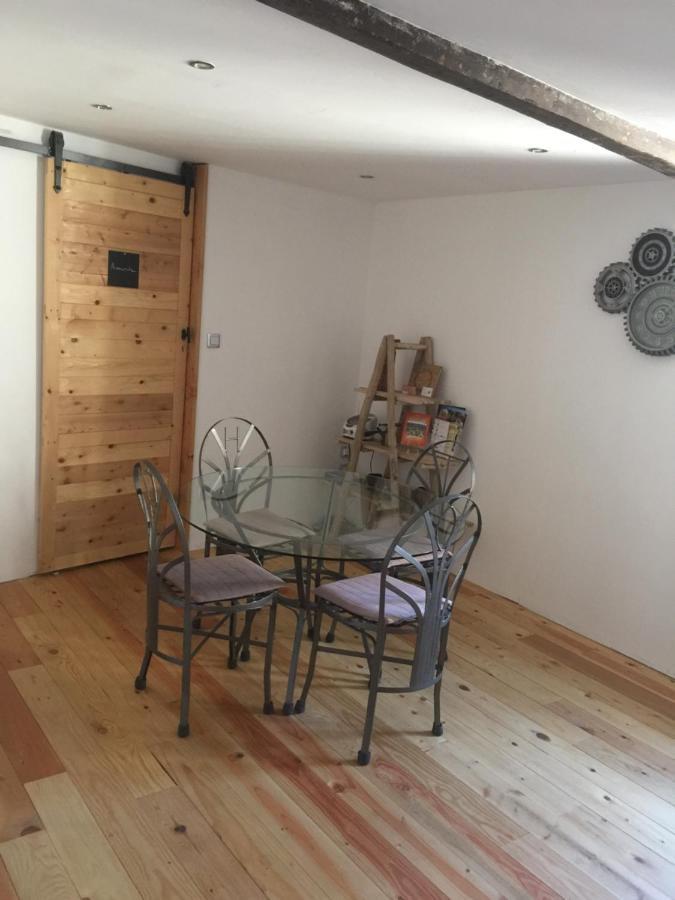 Chambres D'Hotes La Voute Volonne Esterno foto